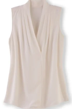 Online Akira Tank Tops