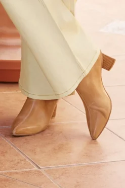 Outlet Antelope Hope Bootie Shoes