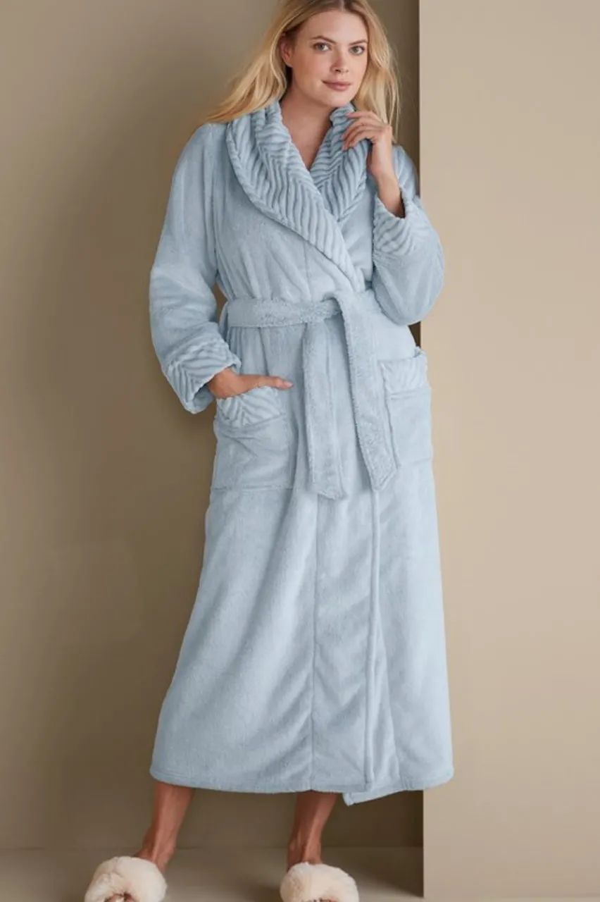 Online Royal Plush Robe Sleepwear & Lounge