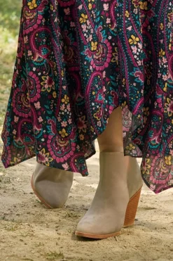 New Seychelles Sedona Seamed Bootie Shoes